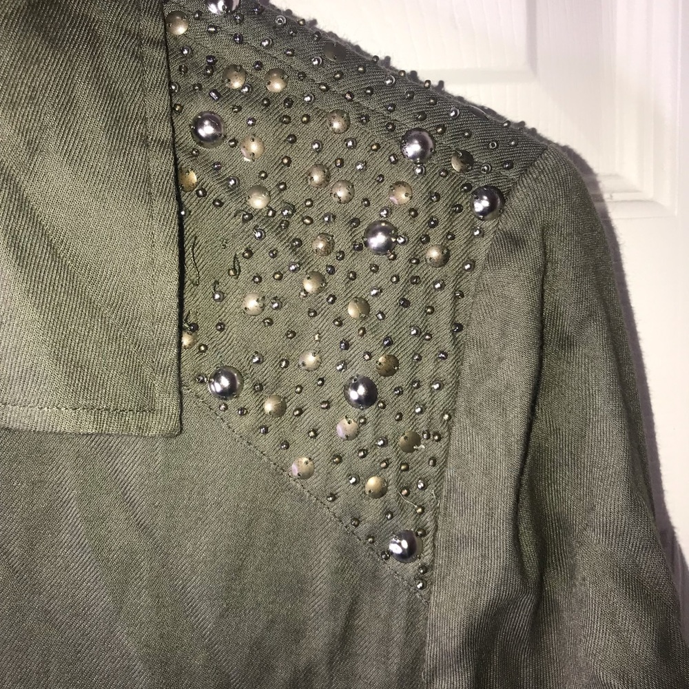 Miss Me Top with Studs Size Medium